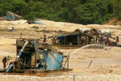 Sungai Indragiri Berubah Jadi Keruh dan Kumuh, Pemerintah Kuansing dan Inhu Harus Bertanggung Jawab