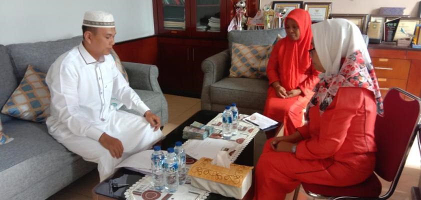 Direktur RSUD Serahkan Zakat TPP kepada Baznas Rohil