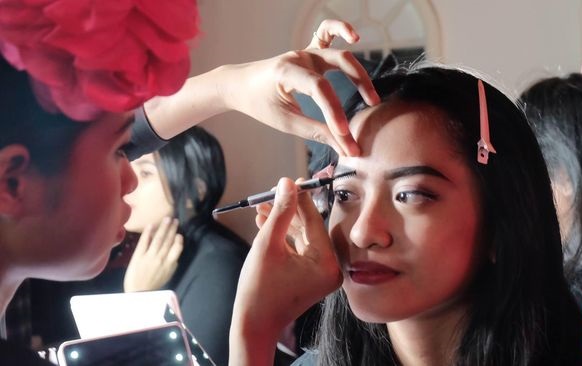 Cara Miliki Alis Cantik Natural Tanpa Sulam 