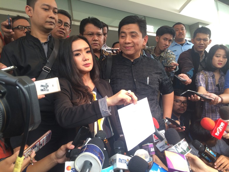 Menangis di MKD DPR, Cita Citata Merasa Dilecehkan dan Dibohongi Amri