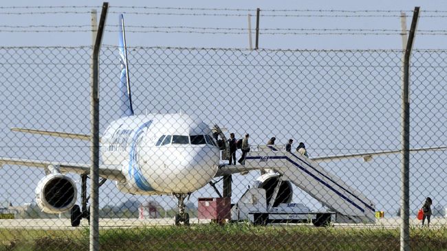 Profesor Ilmu Kedokteran Hewan Diduga Pembajak EgyptAir