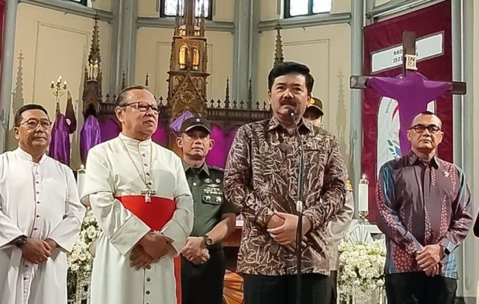 Menko Polhukam Pastikan Pengamanan Jumat Agung di Indonesia Aman 