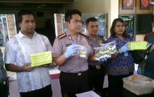 Jangan Sampai Terkecoh, Begini Cara Mudah Bedakan Serum Palsu dan Asli 