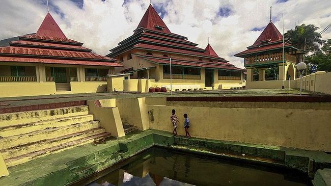 Masjid Kesultanan Ternate Jadi Tujuan Wisatawan pada Ramadan
