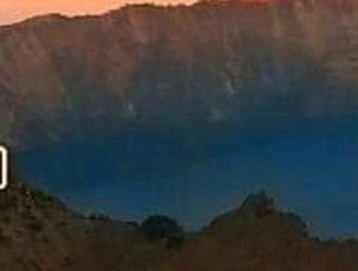 Teluk Love Jember yang Romantis dengan Bentuk Hati 