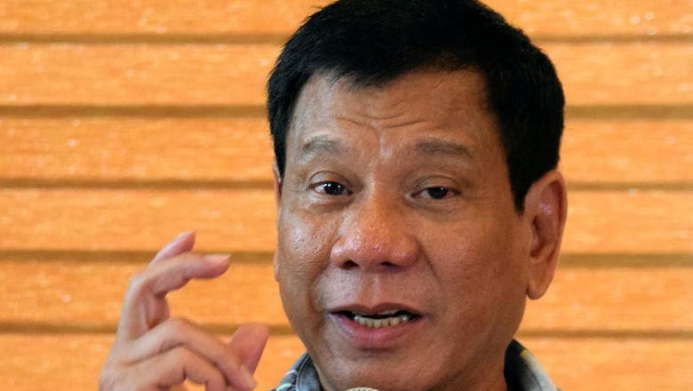 Duterte Menantang CIA untuk Melengserkan Dirinya 