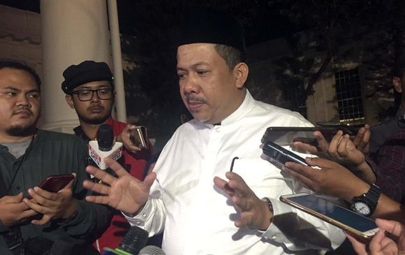 Ratna Minta Maaf, Alasan Fahri Mau Jadi Saksi Meringankan
