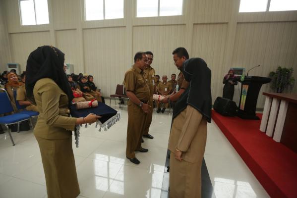 209 PNS Meranti Naik Pangkat