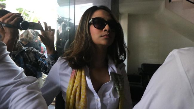 Vanessa Angel Jalani Sidang Perdana di PN Surabaya 