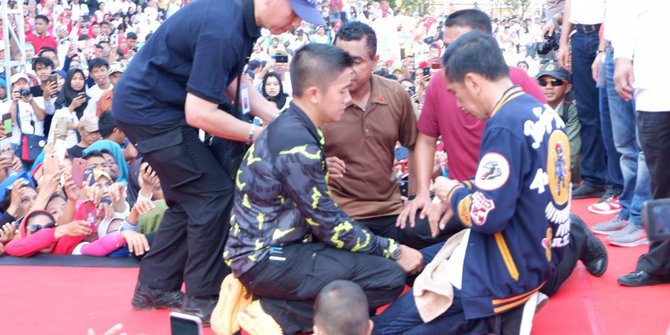 Tangan Jokowi Terluka Dicakar Warga Saat Kunjungi Kendari 