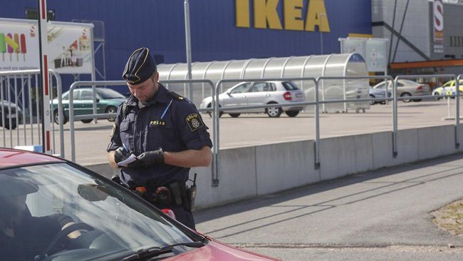 Tim Gegana Masih Menyisir IKEA Alam Sutera