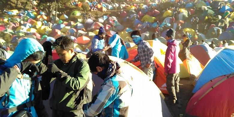 Wow, 6.000 Pendaki Padati Gunung Prau Saat Libur 17 Agustus 