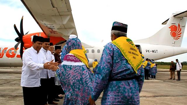 Lepas 235 JCH, Plt Bupati Rohul: Jaga Kekompakan Selama di Tanah Suci 