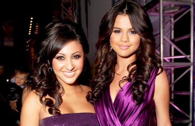 Selena Gomez Hampir Meninggal Usai Operasi Ginjal 
