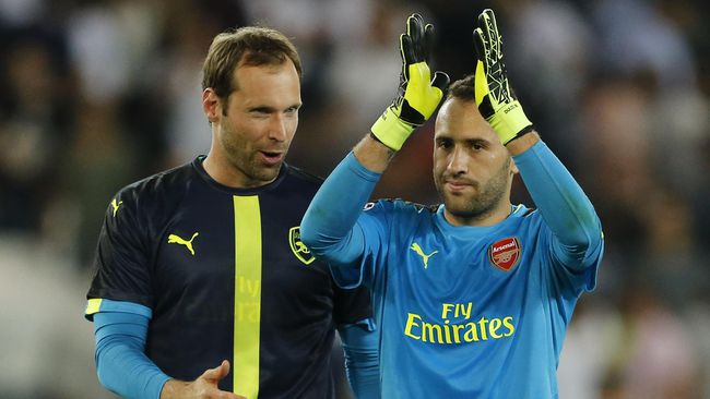 Wenger Bebas Pilih Dua Kiper Kelas Dunia 