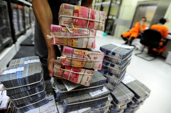 Oktober, Penerimaan Pajak Baru Rp743,5 Triliun