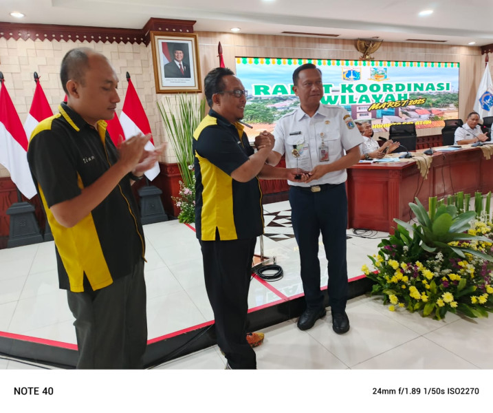 Wali Kota Jakarta Selatan Mundjirin Terima Rekan Indonesia Award, Dikenal Konsisten Respons Cepat Keluhan Warga
