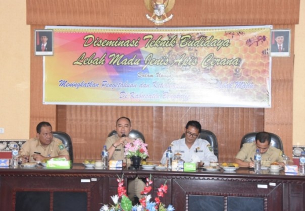 Balitbang Bengkalis Laksanakan Teknik Budidaya Madu Lebah Apis Cerana 