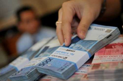 OJK Kantongi 430 Perusahaan Bermasalah, Waspada Iming-iming Investasi Bodong di Riau 