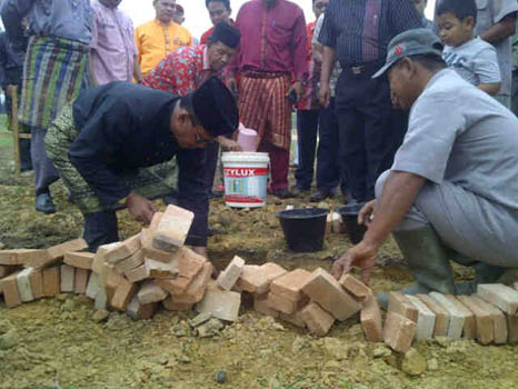 Bupati Rohil Resmikan Pembangunan PDTA di PTPN V Tanjung Medan