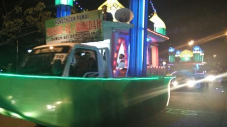 Mobil Hias Ramaikan Pawai Takbiran Idul Adha di Rohul