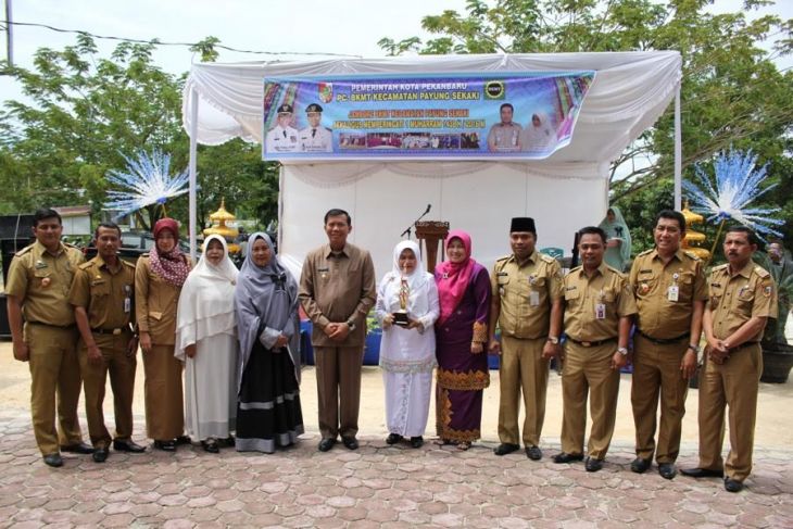 Wako Buka Jambore BKMT Tingkat Kecamatan Payung Sekaki