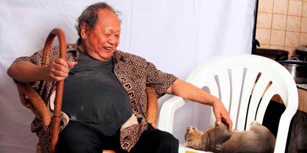 Kisah Pak Raden dan Negeri yang Tak Peduli