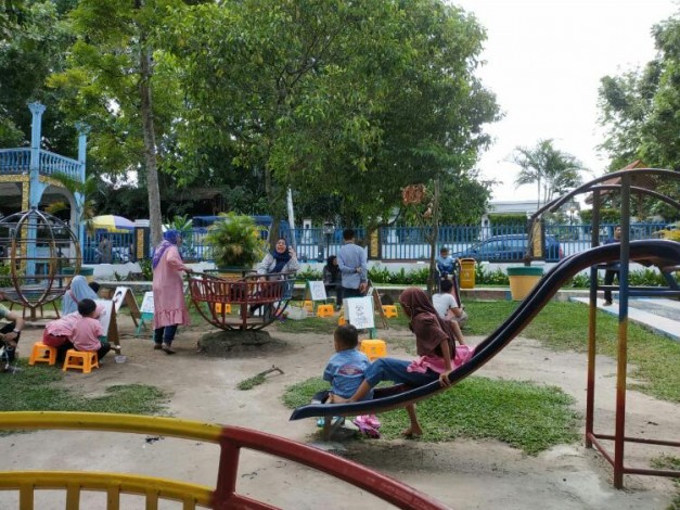 Firdaus Minta Dinas PUPR Pekanbaru Perbaiki Taman Pakai Dana CSR 