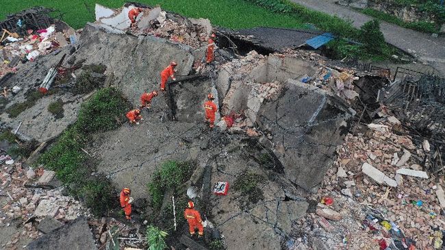 Gempa 6 SR Guncang China, 11 Orang Tewas