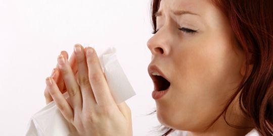Bagaimana Cara Mengatasi dan Mencegah Sakit Flu? 