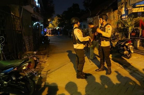 Gegana Musnahkan Tiga Truk Sisa Bom di Sidoarjo dan Surabaya