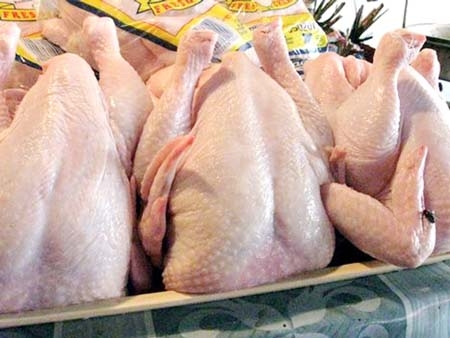 Tahan Selera, Harga Ayam Potong di Pekanbaru Tembus Rp35 Ribu per Kg