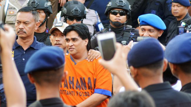 Polisi Panggil 10 Orang Dekat Dimas Kanjeng 