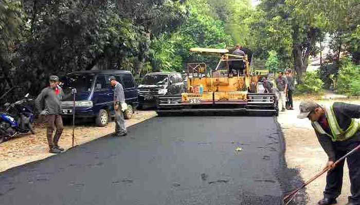 Dalam Rangka Hut Polantas Jalan Diperbaiki
