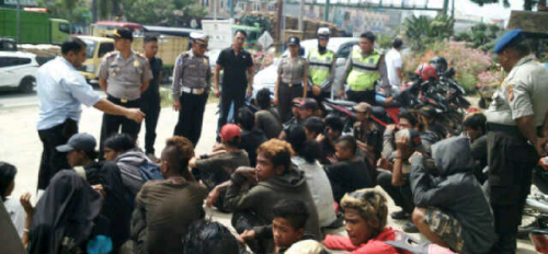 Berkeliaran di Jalanan Pangkalan Kerinci, 37 Anak Punk Diangkut Polisi