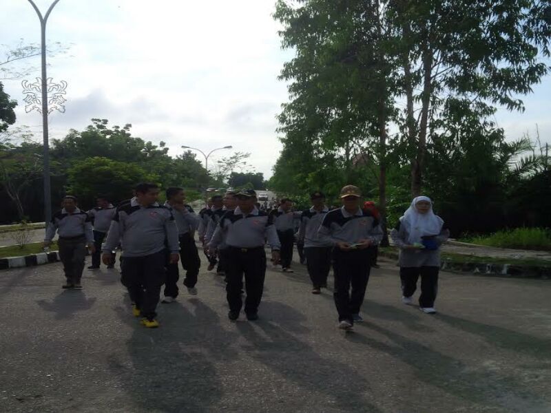 Diskop Pelalawan Taja Jalan Santai Sambut Hari Koperasi Ke 69 Tingkat Kabupaten