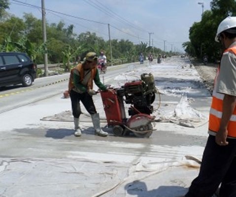 Anggota DPRD Rohil Usulkan Adanya Sistim Rigid Pavement Untuk Jalanan