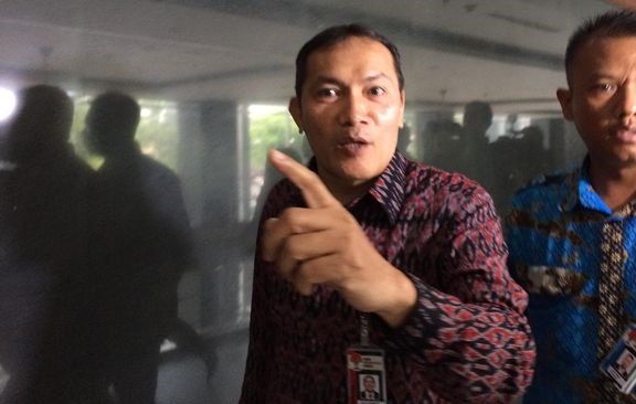 Komisioner KPK Saut Situmorang Pantau Sidang La Nyalla