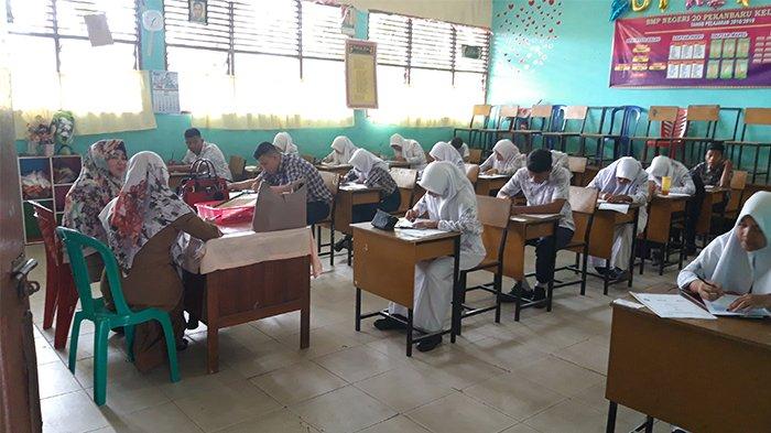 Hari Kedua USBN Tingkat SMP di Pekanbaru Tidak Ada Kendala