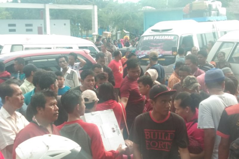 Pengembangan Pelabuhan BSJ Dumai terkendala lahan parkir 