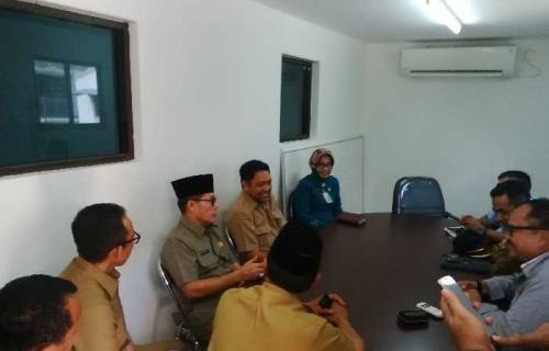 Datangi Tiga Perusahaan di Kecamatan Sungai Sembilan, Walikota Dumai Pakai Plat Hitam 