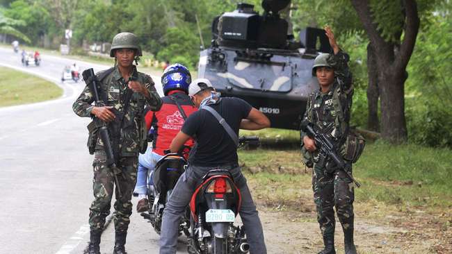 Masyarakat Adat Memprotes Militerisasi di Filipina Selatan 