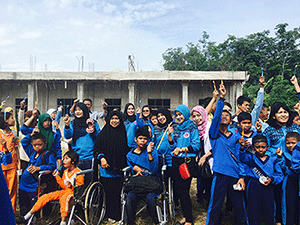 Puluhan Anak Berkebutuhan Khusus Sikat Gigi Massal