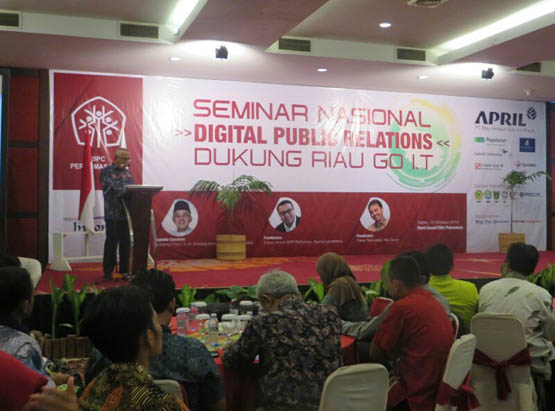 Gubri Buka Seminar Digital Public Relations dan Pelantikan Perhumas Riau 