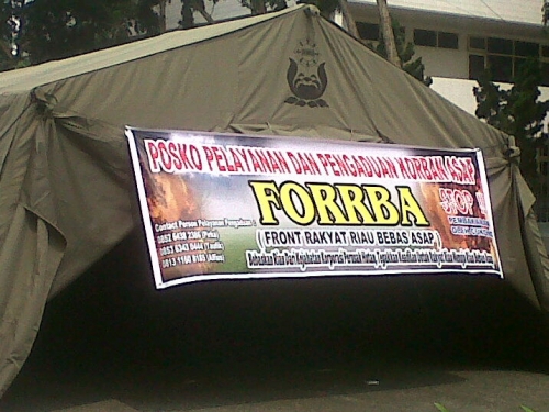 Mensos Datang, Mendadak Muncul Tenda Posko Penanganan Korban Asap di Depan Kantor Walikota Pekanbaru 