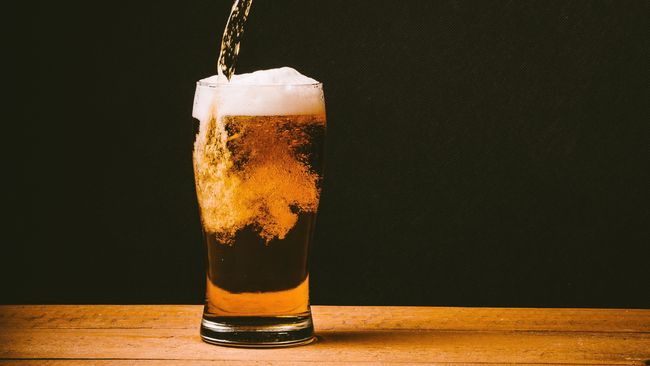 Minum Alkohol Setiap Hari Tingkatkan Risiko Stroke 