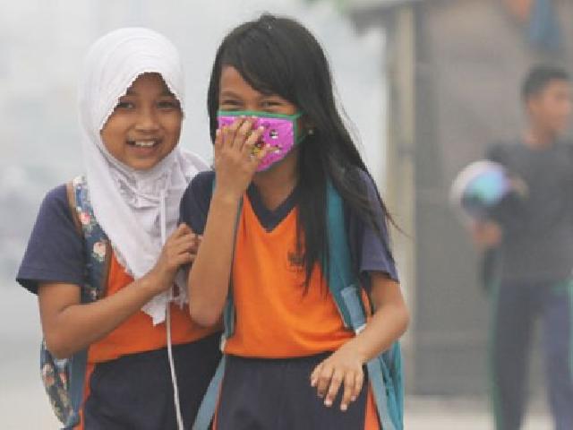 Asap Dinilai Masih Berbahaya, Pelajar di Rohul Diliburkan Lagi Hingga Rabu