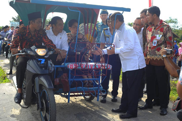 Percuma Jokowi ke Riau, Jika Asap Pekat Terus Mengepung 