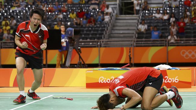 Emas Tontowi/Liliyana Tanda Indonesia Bangkit