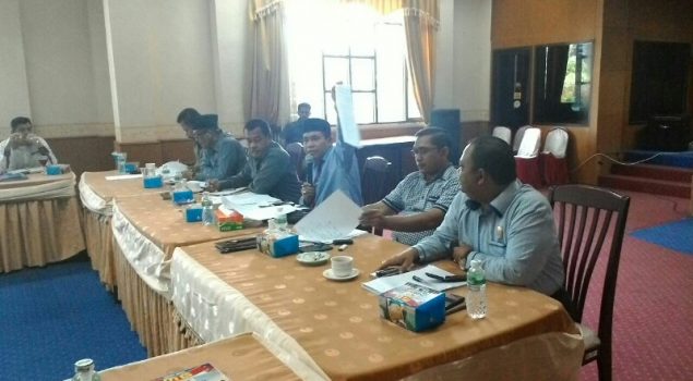 PT SKU dan PT SKI Tidak Akui UMK, DPRD Siak Lakukan Hearing